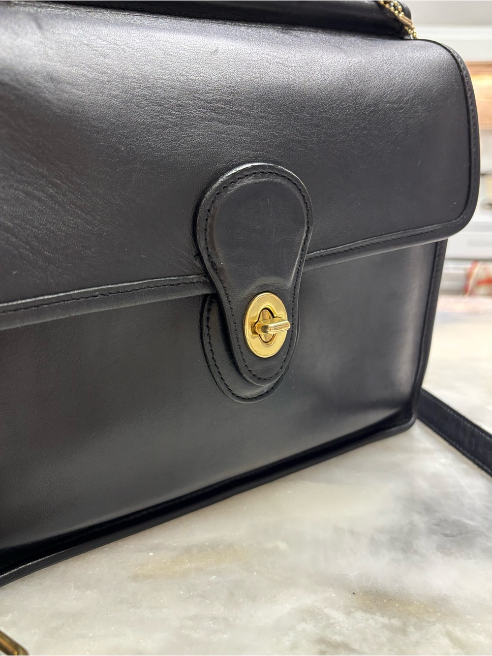 VINTAGE COACH Leather Willis Station Bag 9927 - Black Crossbody - Rare - Picture 4 of 13